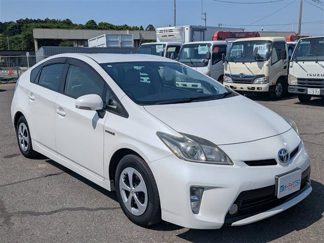 トヨタ プリウス １．８ Ｇ H25年 (関東) 99