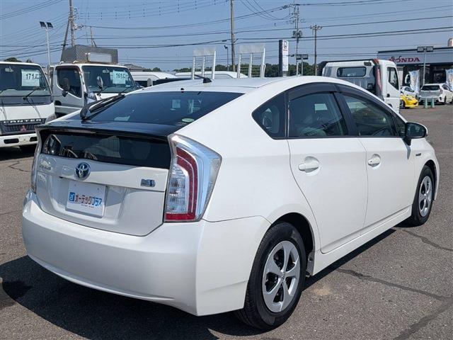 トヨタ プリウス １．８ Ｇ H25年 (関東) 99