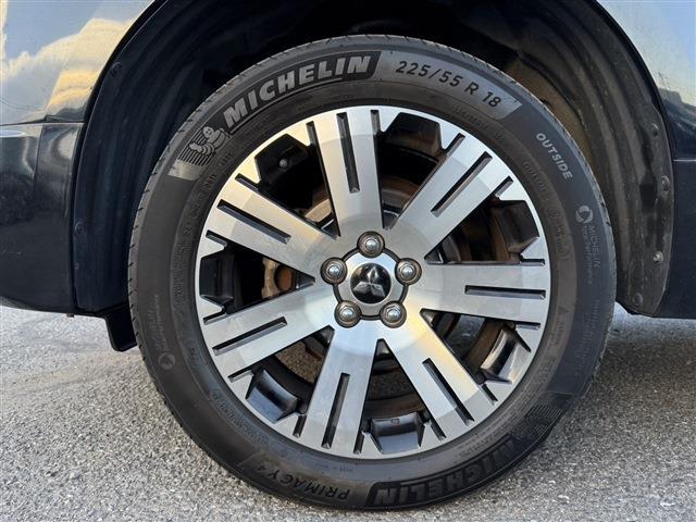 三菱 デリカ　Ｄ：５ ２．２ Ｇ ディーゼルターボ ４ＷＤ R1年 (関東) 99