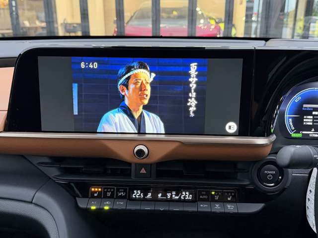 トヨタ クラウン　クロスオーバー　ハイブリッド ２．４ ＲＳ アドバンスト Ｅ－ＦＯＵＲ ＡＤＶＡＮＣＥＤ ４ＷＤ R5年 (関東) 99