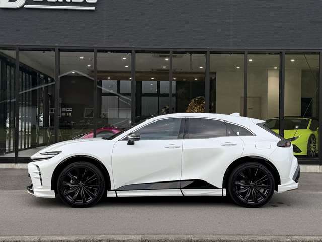トヨタ クラウン　スポーツ　ハイブリッド ２．５ Ｚ Ｅ－ＦＯＵＲ ４ＷＤ R6年 (関東) 99
