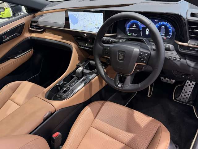 トヨタ クラウン　スポーツ　ハイブリッド ２．５ Ｚ Ｅ－ＦＯＵＲ ４ＷＤ R6年 (関東) 99