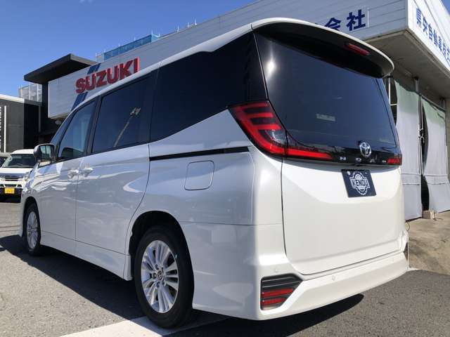 トヨタ ノア ２．０ Ｓ－Ｇ R4年 (関東) 99