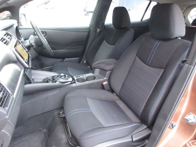 日産 リーフ Ｘ　Ｖセレクション R4年 (関東) 99