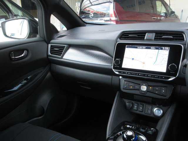 日産 リーフ Ｘ　Ｖセレクション R4年 (関東) 99