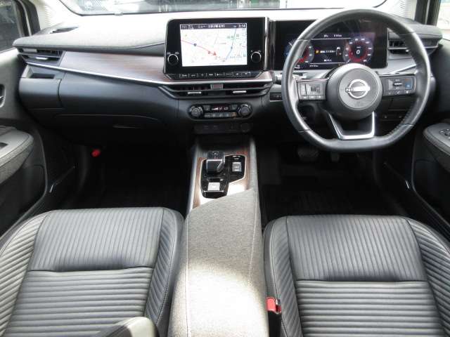 日産 ノートオーラ １．２ Ｇ ＦＯＵＲ レザーエディション ４ＷＤ R4年 (関東) 99