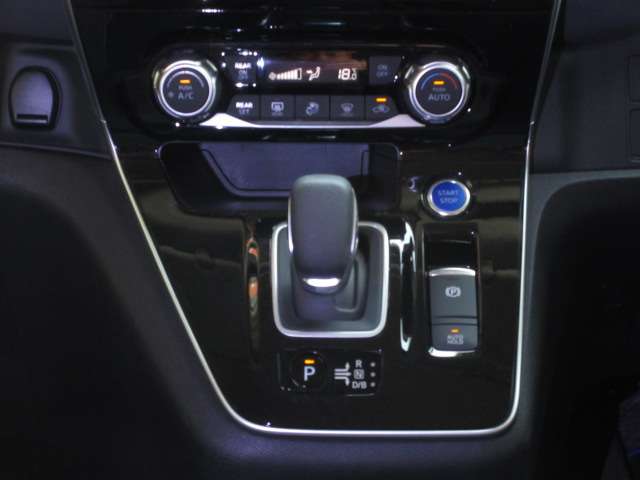 日産 セレナ １．２ Ｅ－ＰＯＷＥＲ ハイウェイスター Ｖ R4年 (関東) 99