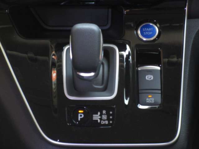 日産 セレナ １．２ Ｅ－ＰＯＷＥＲ ハイウェイスター Ｖ R4年 (関東) 99