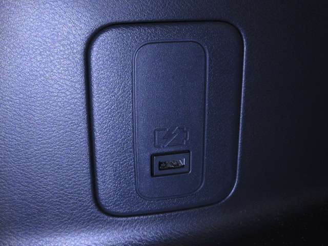 日産 セレナ １．２ Ｅ－ＰＯＷＥＲ ハイウェイスター Ｖ R4年 (関東) 99