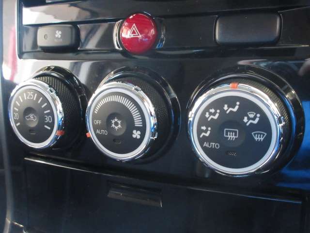 三菱 デリカ　Ｄ：５ ２．２ Ｄ パワーパッケージ ディーゼルターボ ４ＷＤ H30年 (関東) 99