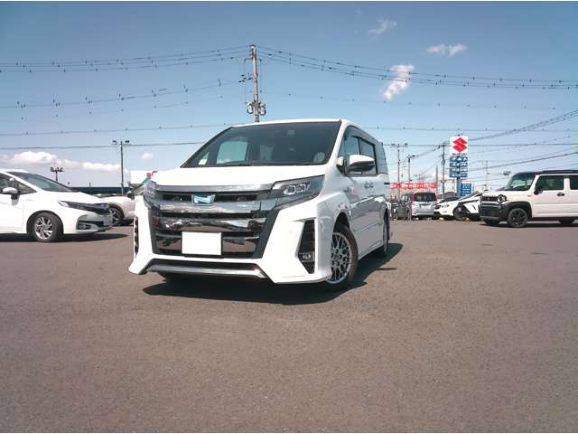 トヨタ ノア １．８ ハイブリッド ＳＩ ＷＸＢＩＩ R2年 (関東) 99