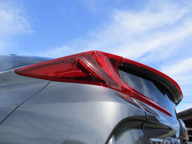 トヨタ プリウスＰＨＶ １．８ Ａ H29年 (関東) 99