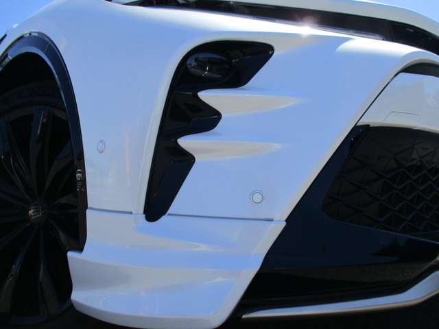 トヨタ クラウン　スポーツ　ハイブリッド ２．５ Ｚ Ｅ－ＦＯＵＲ ４ＷＤ R6年 (関東) 99