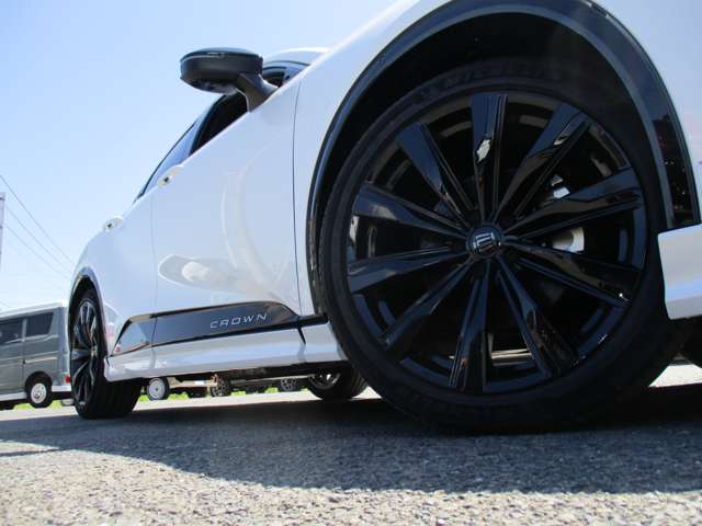 トヨタ クラウン　スポーツ　ハイブリッド ２．５ Ｚ Ｅ－ＦＯＵＲ ４ＷＤ R6年 (関東) 99