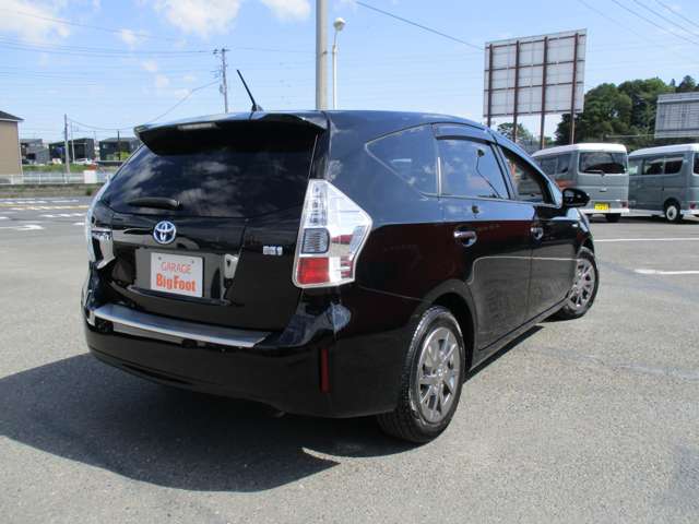 トヨタ プリウスΑ １．８ Ｓ チューン ブラック H25年 (関東) 99