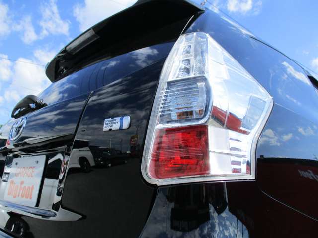 トヨタ プリウスΑ １．８ Ｓ チューン ブラック H25年 (関東) 99
