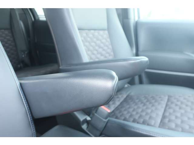 トヨタ ヴォクシー ２．０ Ｓ－Ｚ R5年 (関東) 99