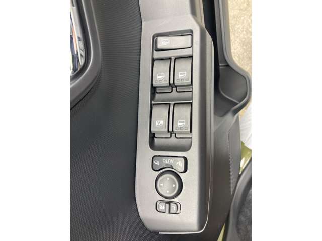 ダイハツ タフト ６６０ Ｇターボ ダーククロム ベンチャー R7年 (九州・沖縄) 99