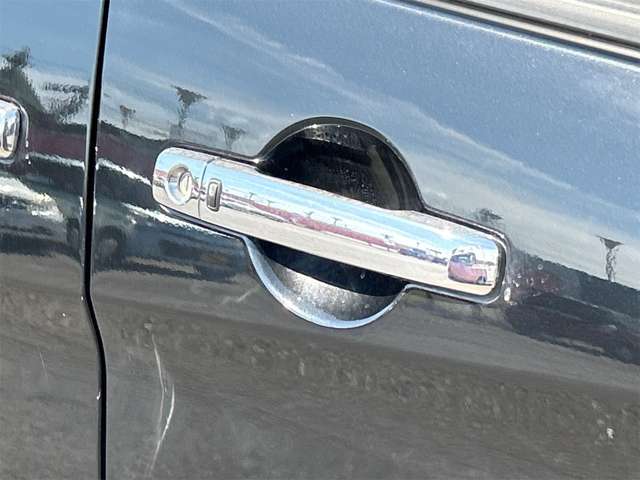日産 セレナ ２．０ ハイウェイスター Ｖセレクション H29年 (九州・沖縄) 99
