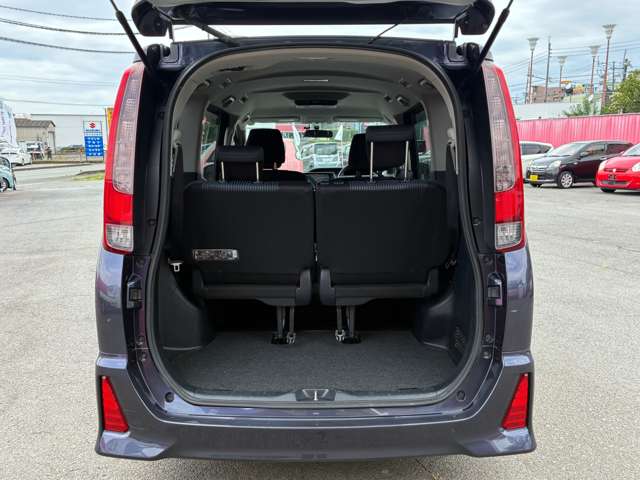 トヨタ ノア ２．０ ＳＩ H26年 (九州・沖縄) 99