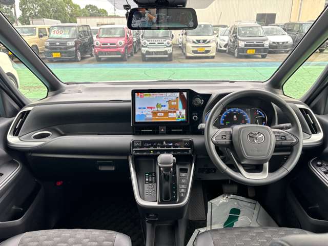 トヨタ ヴォクシー １．８ ハイブリッド Ｓ－Ｚ R6年 (九州・沖縄) 99