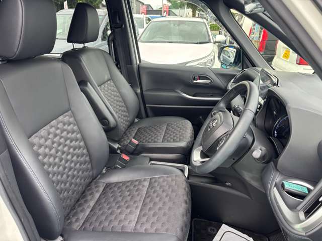 トヨタ ヴォクシー １．８ ハイブリッド Ｓ－Ｚ R6年 (九州・沖縄) 99