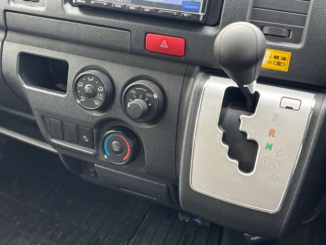 トヨタ ハイエースバン ２．８ ＤＸ ロング ディーゼルターボ ４ＷＤ H30年 (九州・沖縄) 99