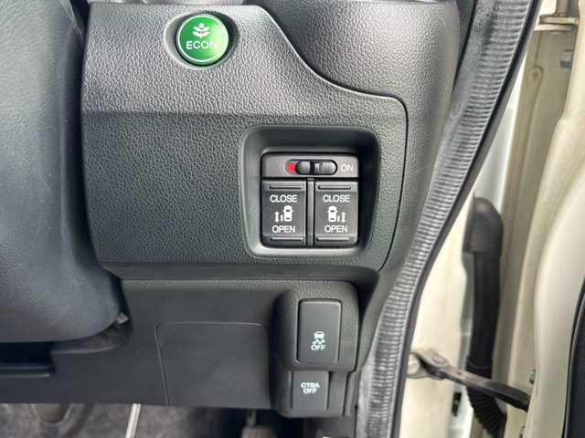 ホンダ Ｎ　ＢＯＸ ６６０ カスタムＧ ターボＳＳパッケージ H27年 (九州・沖縄) 99