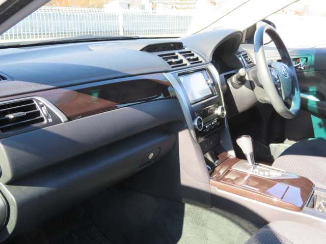 トヨタ カムリ　ハイブリッド ２．５ Ｇパッケージ H25年 (甲信越・北陸) 99