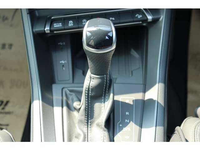 アウディ Ｑ３　スポーツバック ダイナミックエディション R6年 (東北) 99