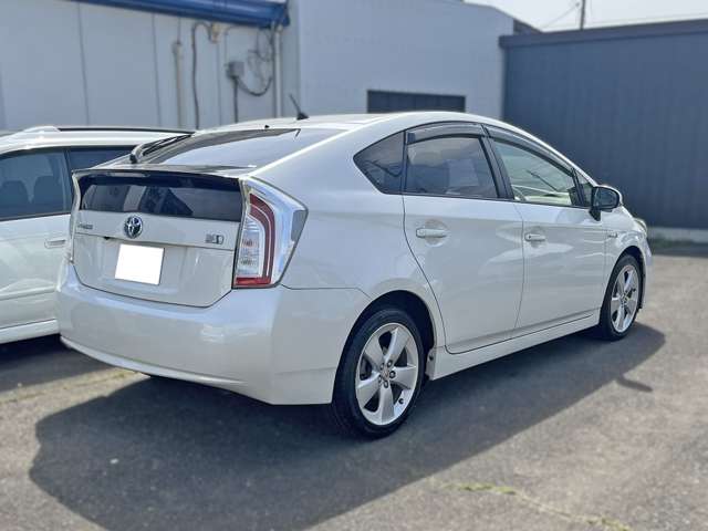 トヨタ プリウス １．８ Ｓ H25年 (東北) 99