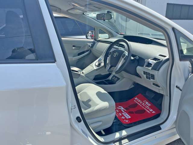 トヨタ プリウス １．８ Ｓ H25年 (東北) 99