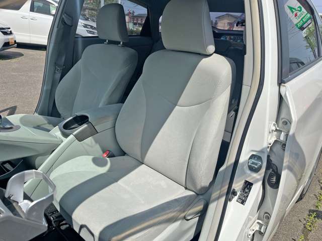 トヨタ プリウス １．８ Ｓ H25年 (東北) 99