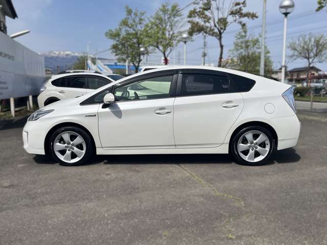 トヨタ プリウス １．８ Ｓ H25年 (東北) 99