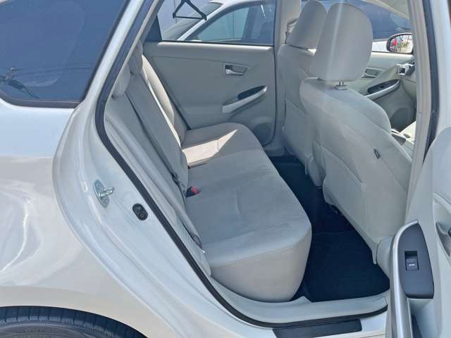 トヨタ プリウス １．８ Ｓ H25年 (東北) 99