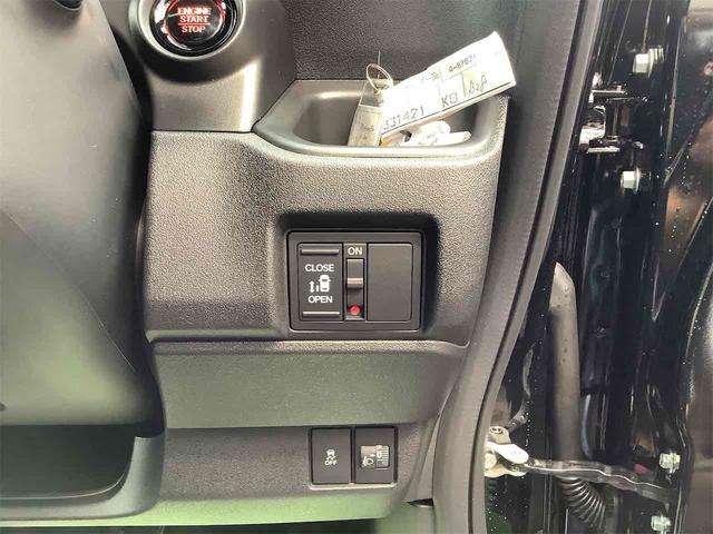 ホンダ Ｎ　ＢＯＸ カスタム ６６０ R7年 (東北) 99