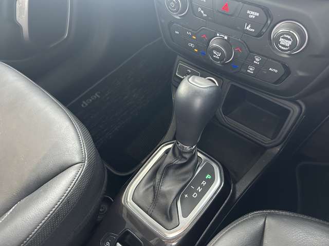 ジープ レネゲード リミテッド R4年 (東北) 99