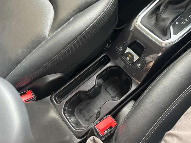 ジープ レネゲード リミテッド R4年 (東北) 99