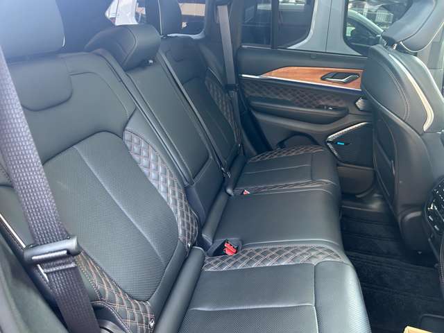 ジープ グランドチェロキー サミット リザーブ ４ＸＥ ４ＷＤ R5年 (東北) 99
