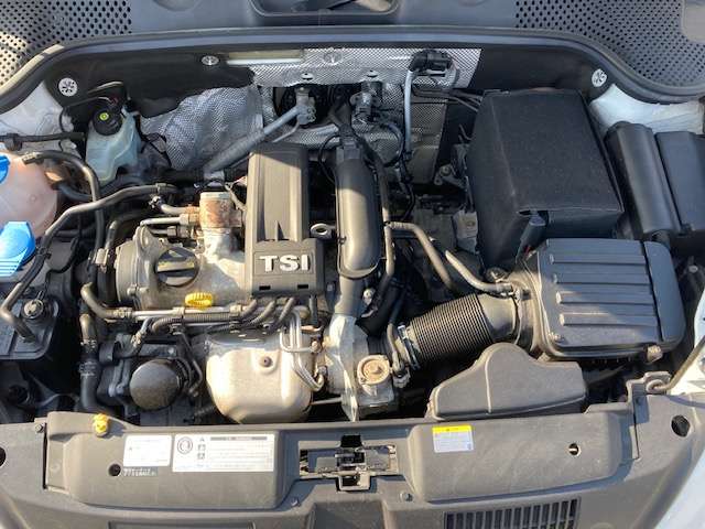 フォルクスワーゲン ザ　ビートル デザイン　レザーパッケージ H26年 (東北) 99