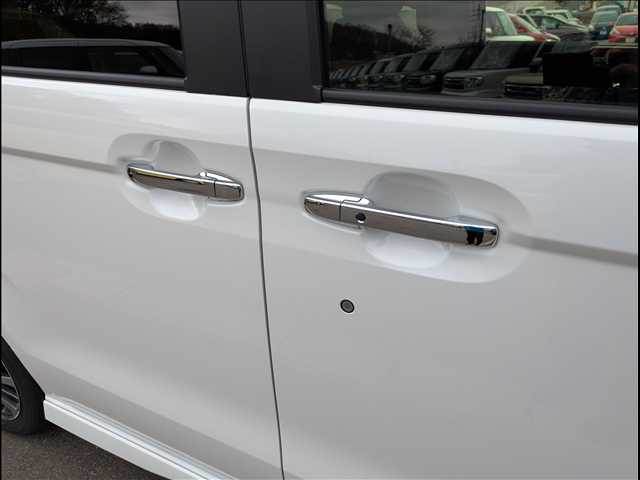 ホンダ Ｎ　ＢＯＸ カスタム ６６０ Ｌ ４ＷＤ R5年 (東北) 99