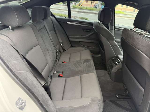 ＢＭＷ ５シリーズ ５２３Ｄ ブルーパフォーマンス Ｍスポーツパッケージ H25年 (東海) 99