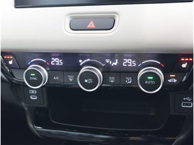 ホンダ ヴェゼル １．５ Ｅ：ＨＥＶ Ｚ プレイパッケージ R8年 (東海) 99