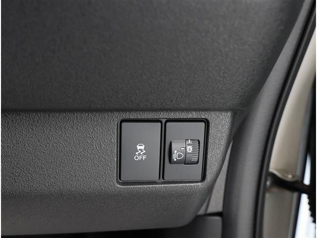 ホンダ Ｎ　ＢＯＸ カスタム ６６０ ４ＷＤ R8年 (東海) 99