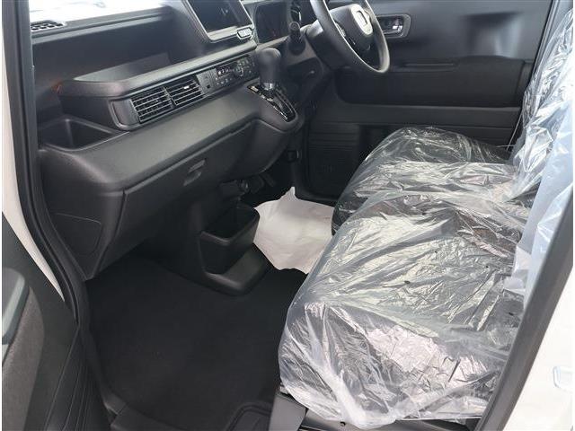 ホンダ Ｎ　ＢＯＸ カスタム ６６０ ４ＷＤ R8年 (東海) 99