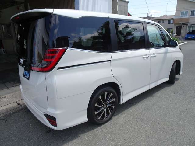トヨタ ノア ２．０ Ｓ－Ｚ R6年 (東海) 99