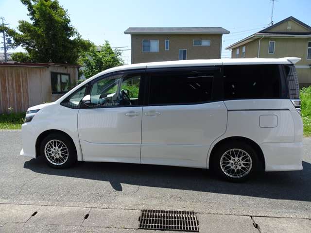 トヨタ ヴォクシー ２．０ ＺＳ H29年 (東海) 99