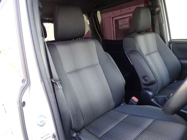 トヨタ ヴォクシー ２．０ ＺＳ H29年 (東海) 99