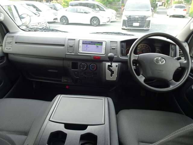 トヨタ レジアスエースバン ３．０ ＤＸ ロングボディ ディーゼルターボ H24年 (東海) 99