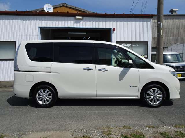 日産 セレナ ２．０ ２０Ｇ Ｓ－ＨＹＢＲＩＤ アドバンストセーフティ パッケージ H27年 (東海) 99